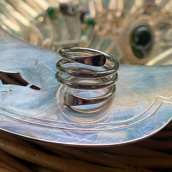 Lia Sophia Ring - Picture 1 of 1